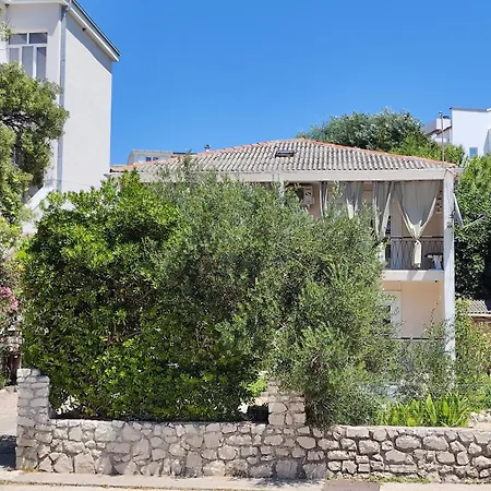 Apartman Vesna Pag * Pag Town