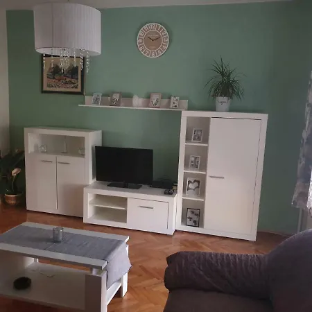 Apartman Vesna Pag Appartamento *